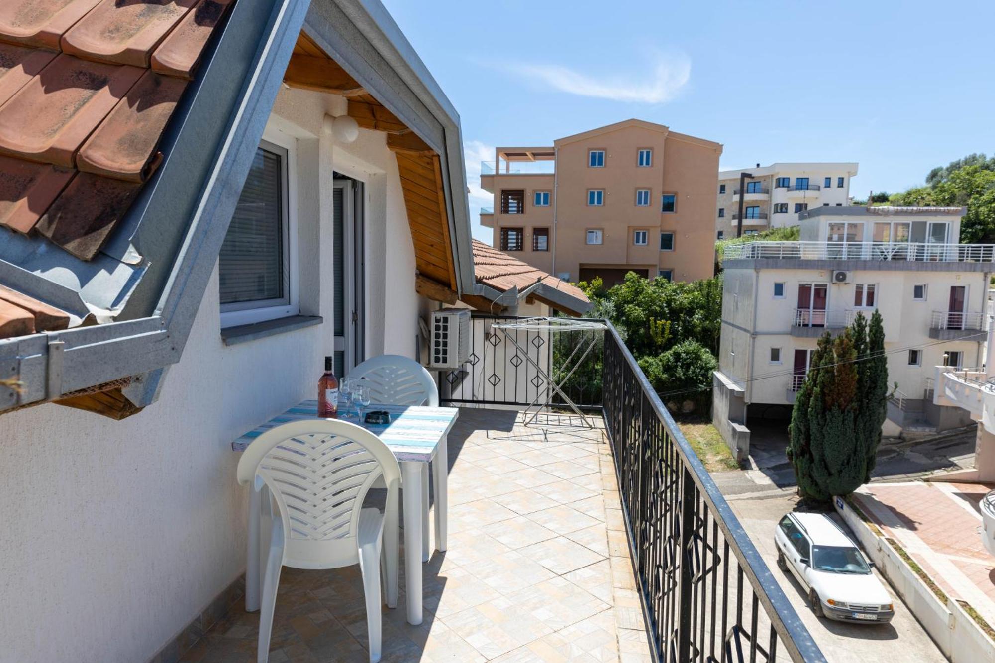 Guest House Aldin Ulcinj Buitenkant foto
