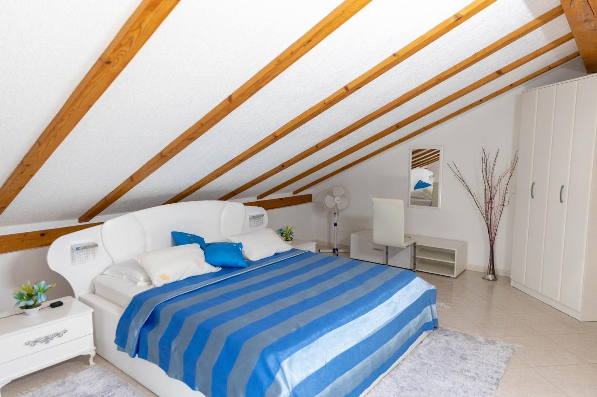 Guest House Aldin Ulcinj Buitenkant foto