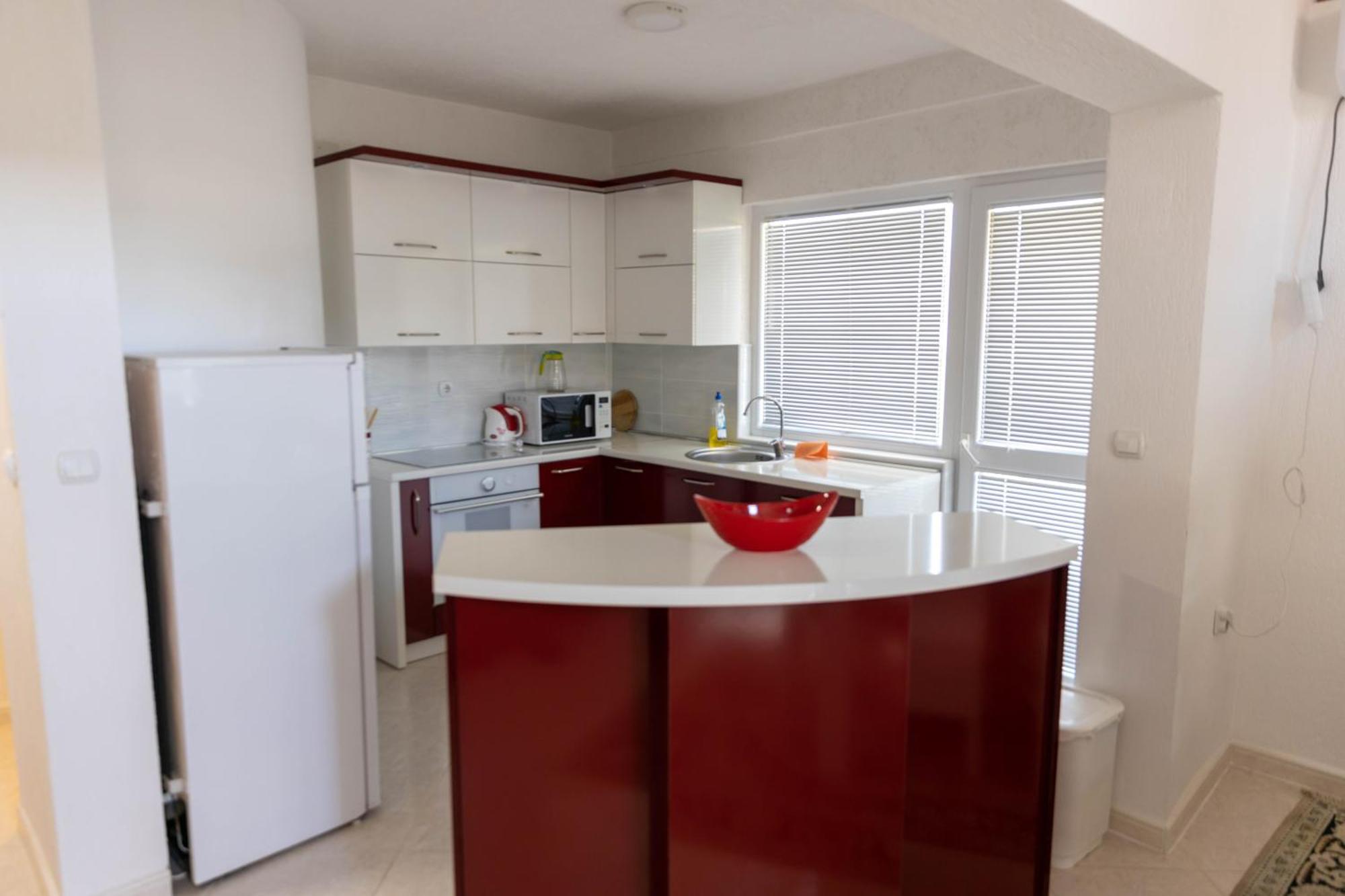 Guest House Aldin Ulcinj Buitenkant foto