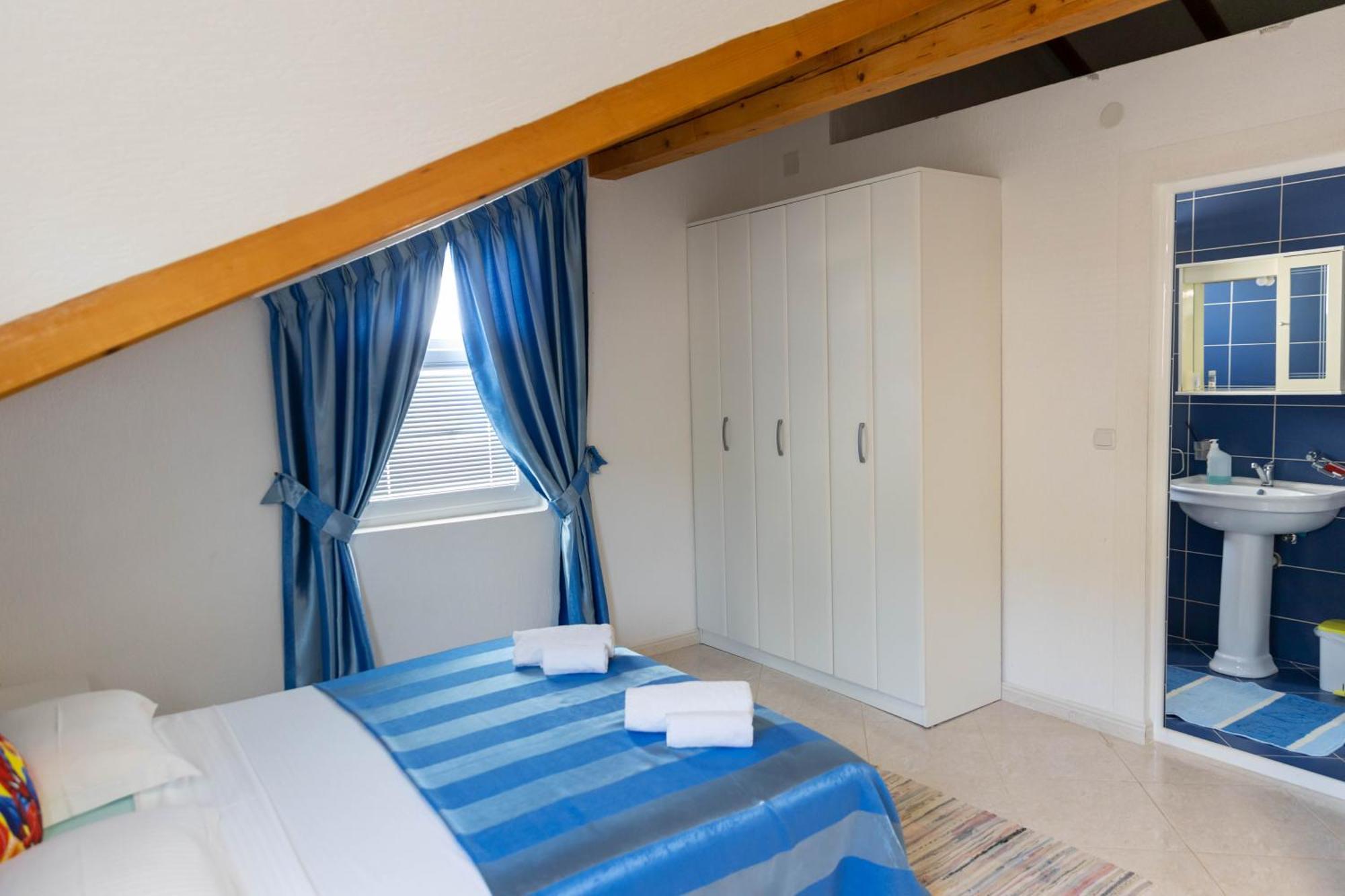 Guest House Aldin Ulcinj Buitenkant foto