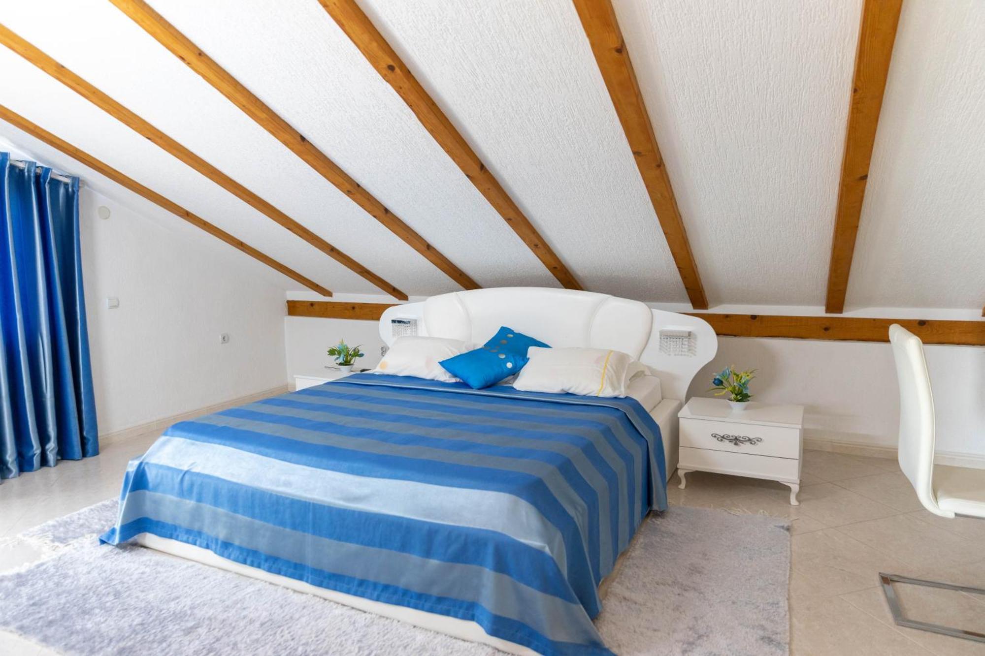 Guest House Aldin Ulcinj Buitenkant foto
