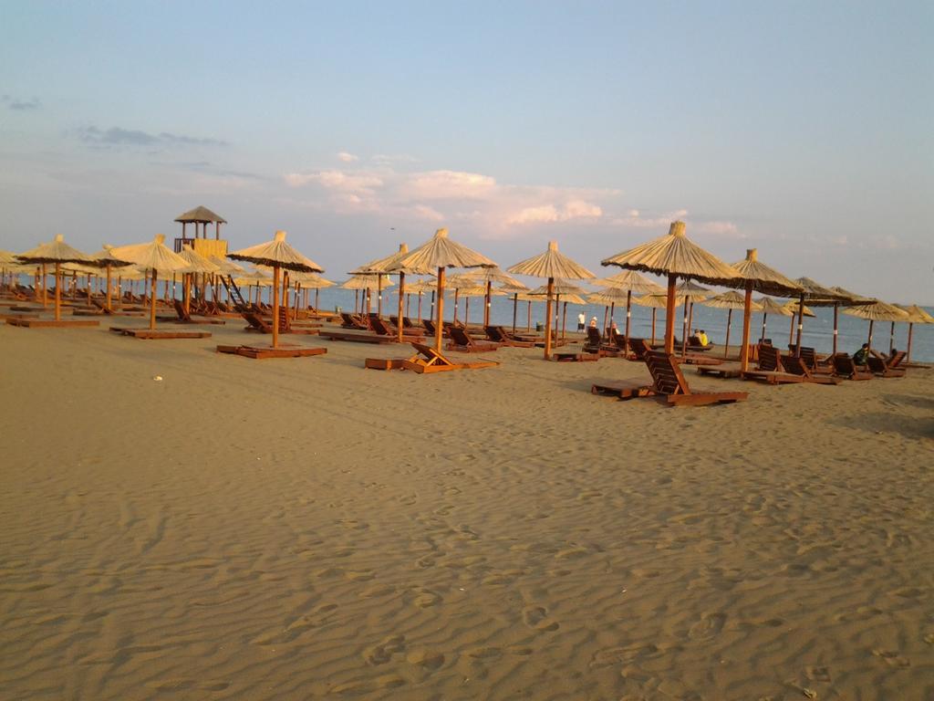 Guest House Aldin Ulcinj Buitenkant foto