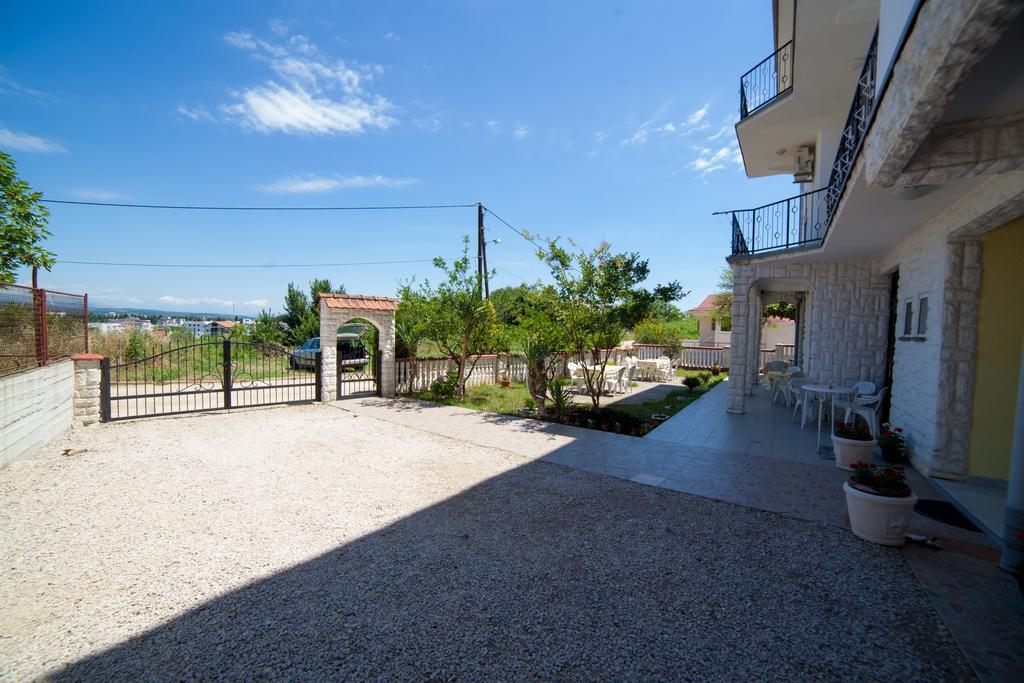 Guest House Aldin Ulcinj Buitenkant foto