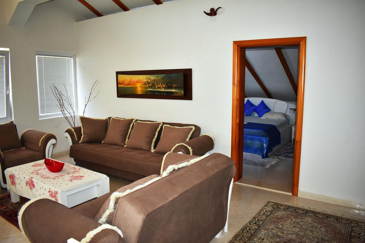 Guest House Aldin Ulcinj Buitenkant foto