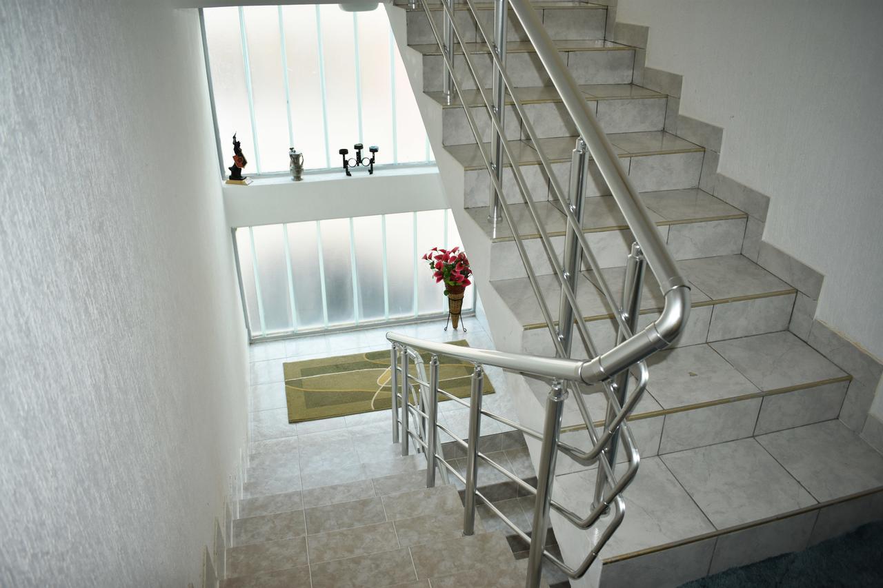 Guest House Aldin Ulcinj Buitenkant foto